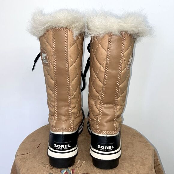 Sorel Boots Insulated Tan Shade Faux Fur Trim NWOB U.S. 6 - Picture 2 of 9